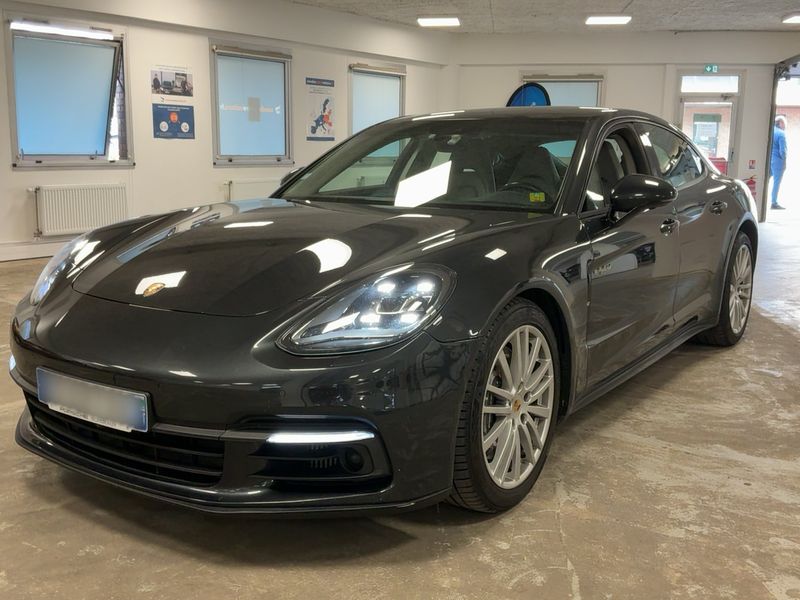 Porsche Panamera 4 E-Hybrid — zdjęcie 1