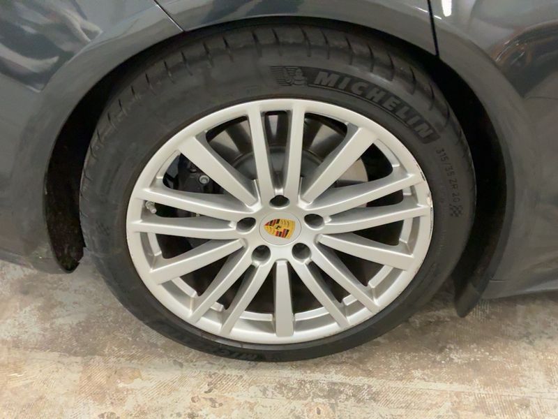 Porsche Panamera 4 E-Hybrid 2017 – снимка 9
