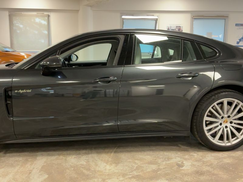 Porsche Panamera 4 E-Hybrid — zdjęcie 4