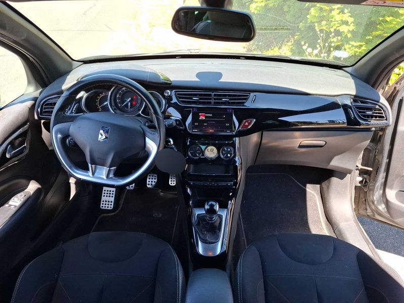 DS Automobiles DS3 1.6 THP Performance Line — zdjęcie 11