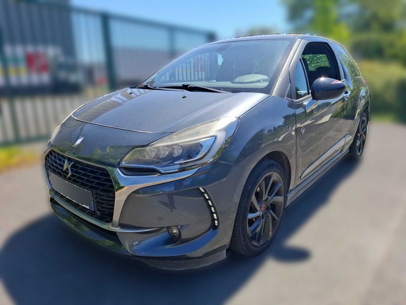 DS Automobiles DS3 1.6 THP Performance Line