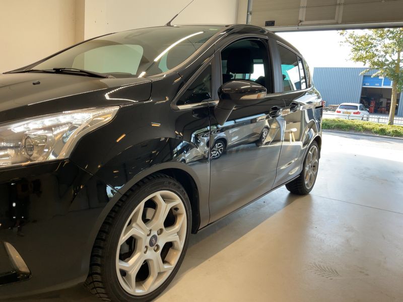 Ford B-Max 1.6 Ti-VCT Titanium — zdjęcie 2