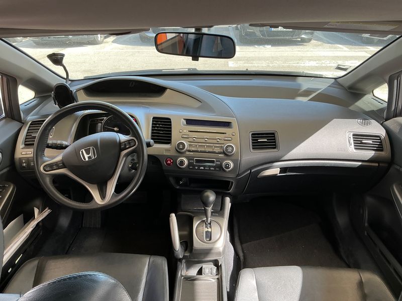 Honda Civic 1.3 Hybrid Elegance — zdjęcie 12