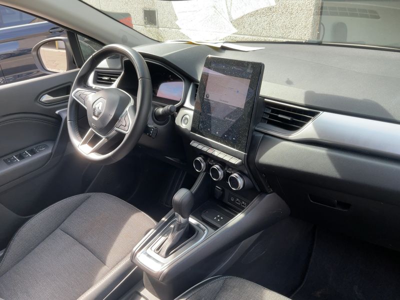 Renault Captur 1.6 Hybrid E-Tech Techno 2023 – снимка 17