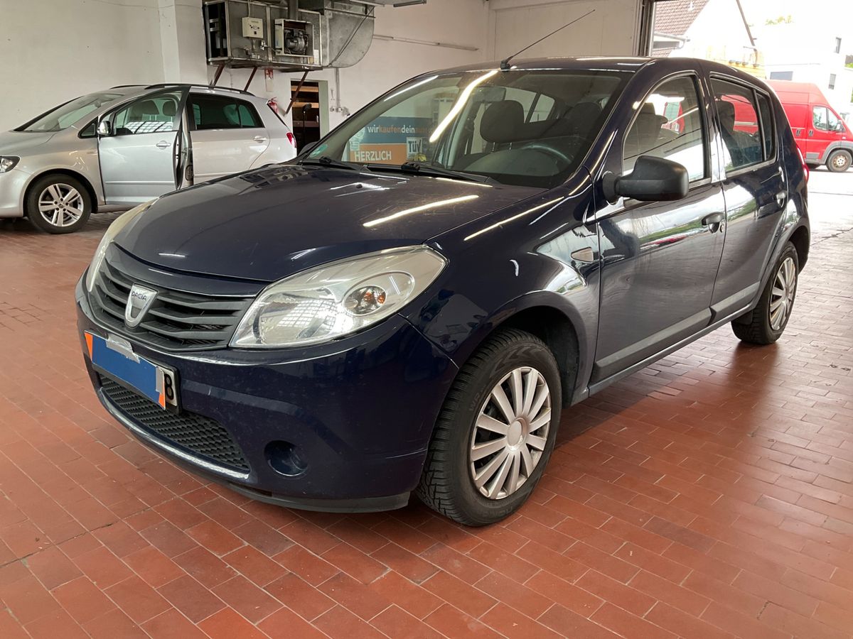 Dacia Sandero 2011