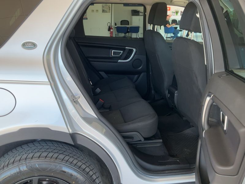 Land Rover Discovery Sport 2.0 Td4 SE AWD 2019 – снимка 19