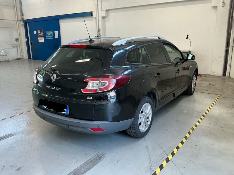 Renault Megane 1.5 dCi Limited — zdjęcie 2