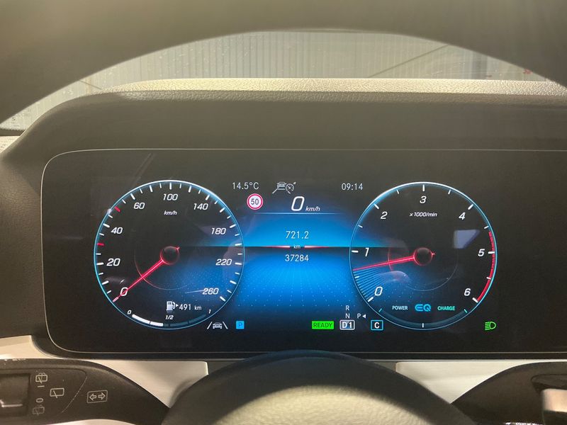 Mercedes-Benz E-Klasse E 220 d Mild-Hybrid T 4Matic Avantgarde — zdjęcie 13