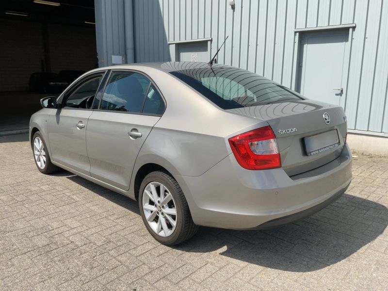 Skoda Rapid 1.2 TSI Ambition — zdjęcie 3