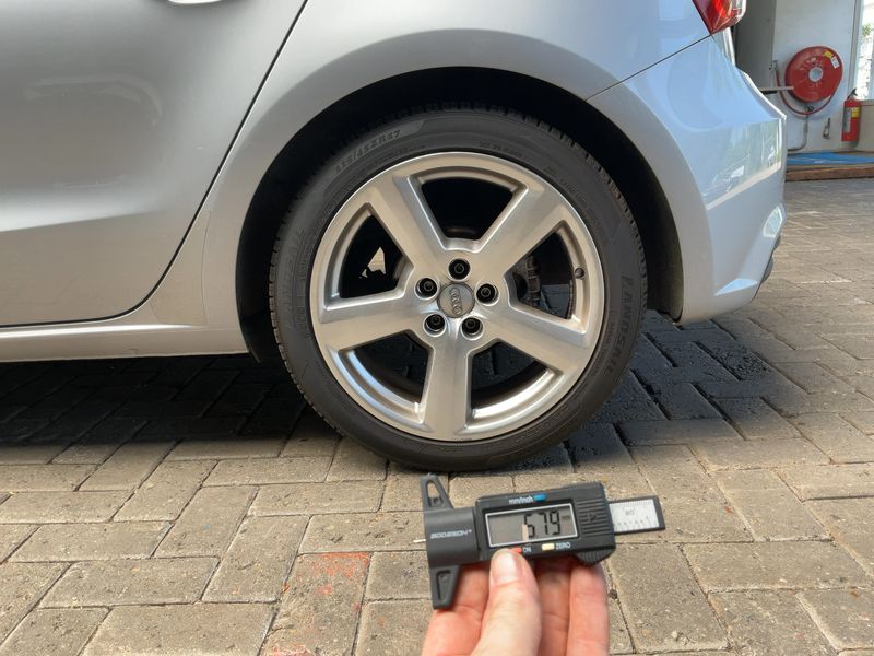 Audi A1 Sportback 1.4 TDI 2015 – снимка 5