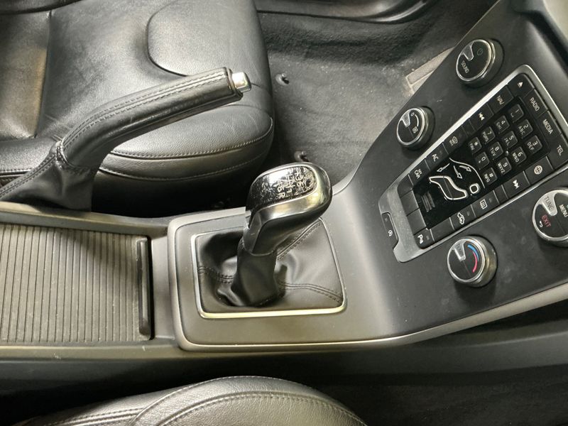 Volvo V40 2.0 D2 Kinetic 2016 – снимка 26