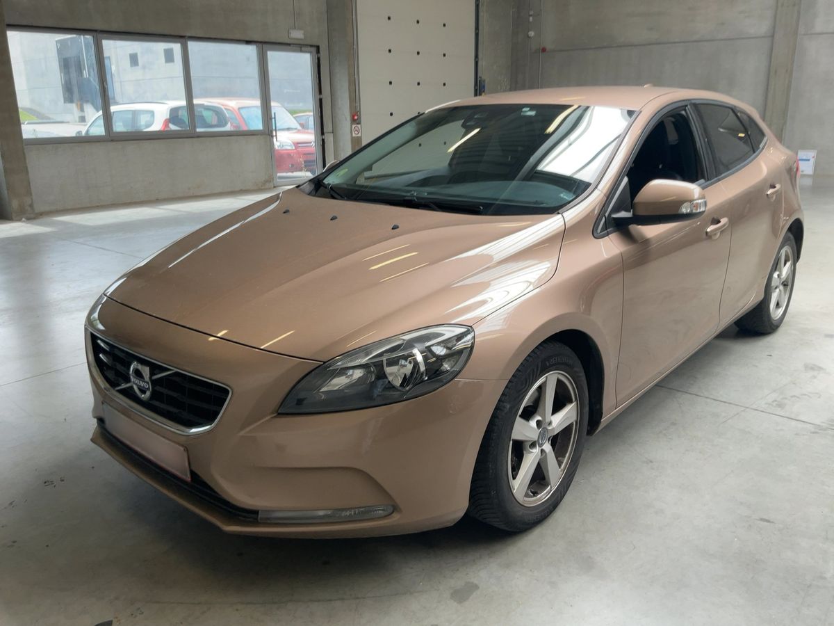Volvo V40 2016