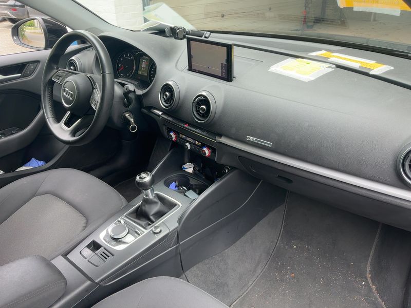 Audi A3 Sportback 30 TFSI — zdjęcie 12