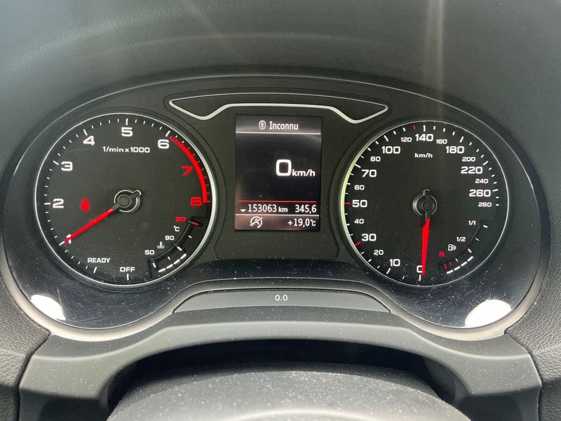Audi A3 Sportback 30 TFSI — zdjęcie 13