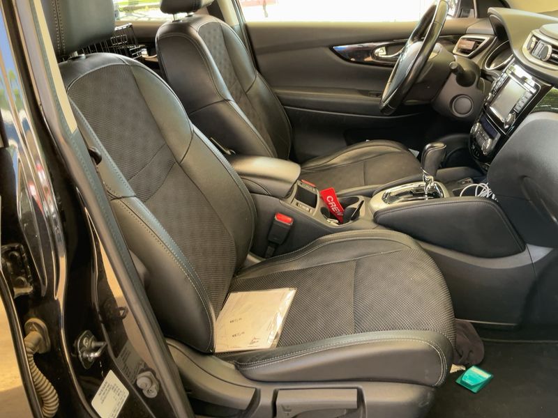Nissan Qashqai 1.6 dCi Tekna — zdjęcie 11