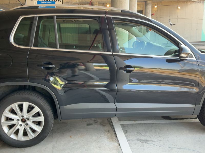 Volkswagen Tiguan 2.0 TDI Sport & Style 4Motion — zdjęcie 7