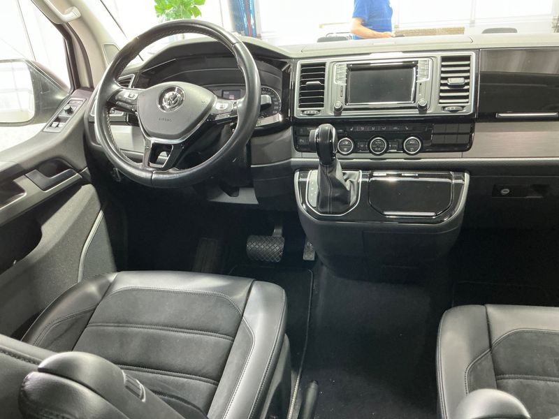 Volkswagen T6 Multivan 2.0 TDI Generation Six — zdjęcie 12