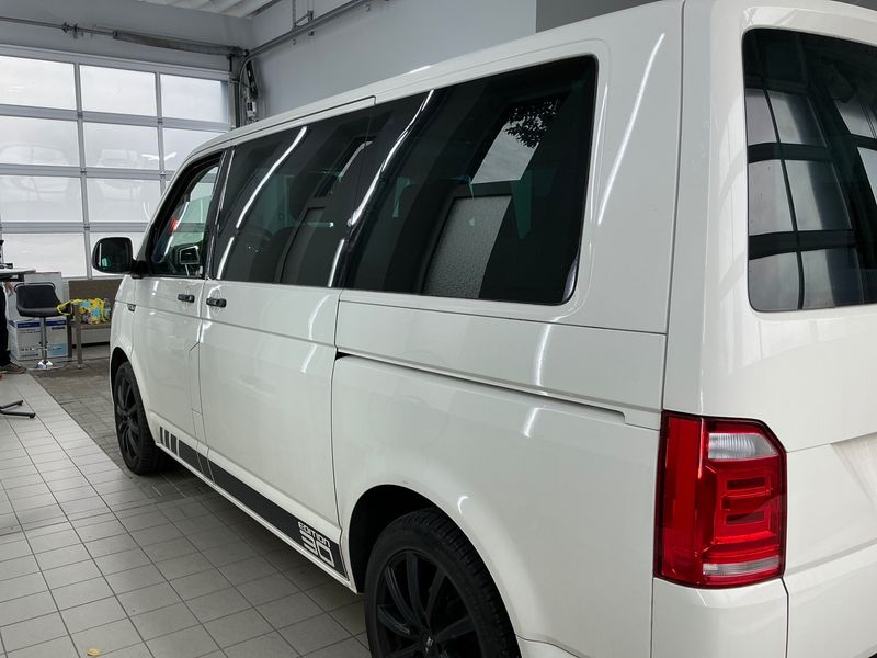 Volkswagen T6 Multivan 2.0 TDI Generation Six — zdjęcie 3