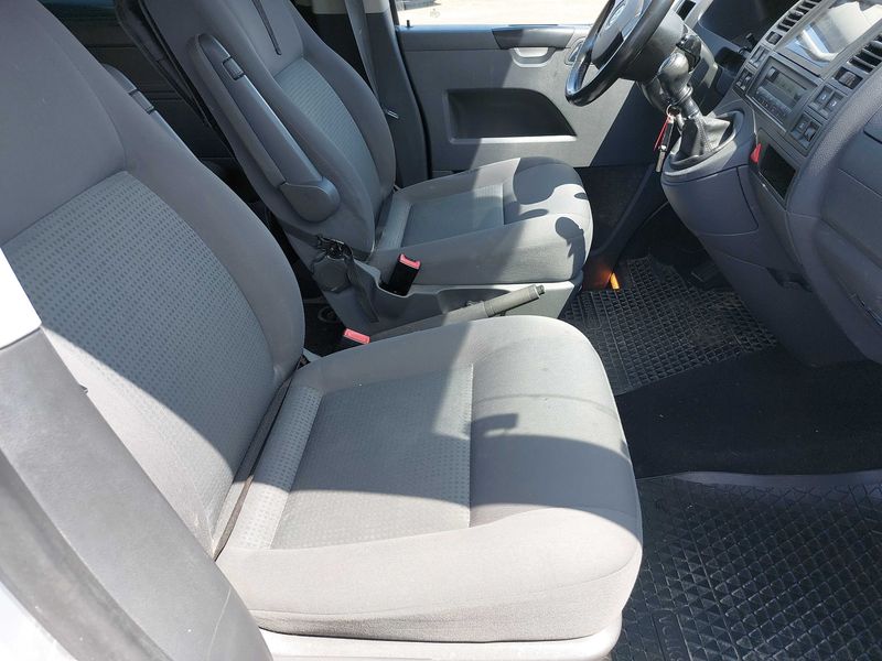 Volkswagen T5 Caravelle 2.5 TDI Comfortline 4Motion lang — zdjęcie 10