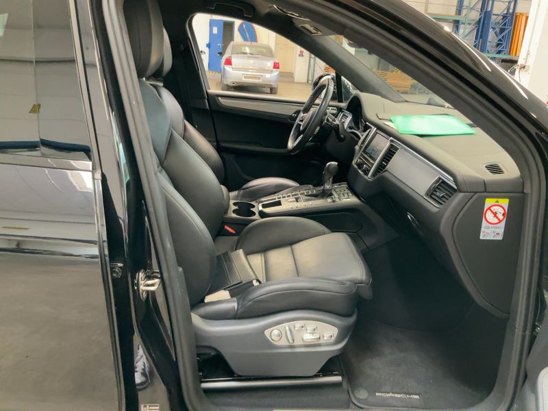 Porsche Macan Turbo — zdjęcie 11