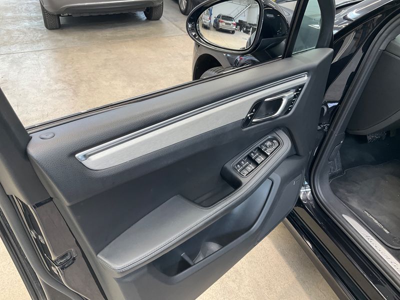 Porsche Macan Turbo 2015 – снимка 25