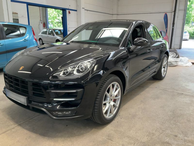 Porsche Macan Turbo
