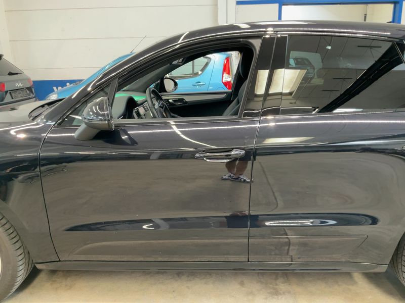 Porsche Macan Turbo — zdjęcie 4