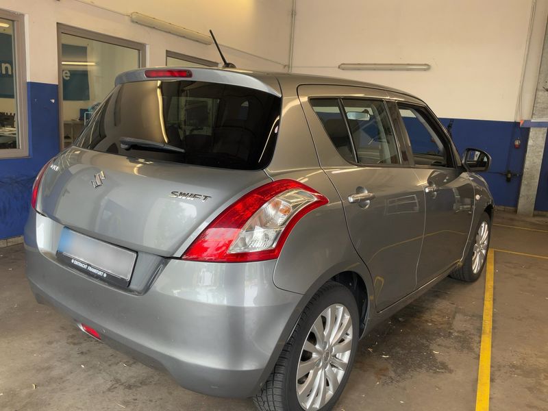 Suzuki Swift 1.2 Comfort — zdjęcie 6
