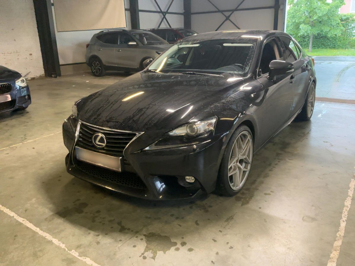 Lexus IS-Serie 2016
