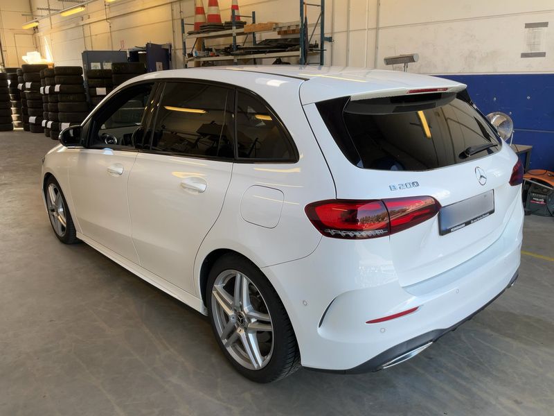 Mercedes-Benz B-Klasse B 200 AMG Line — zdjęcie 3