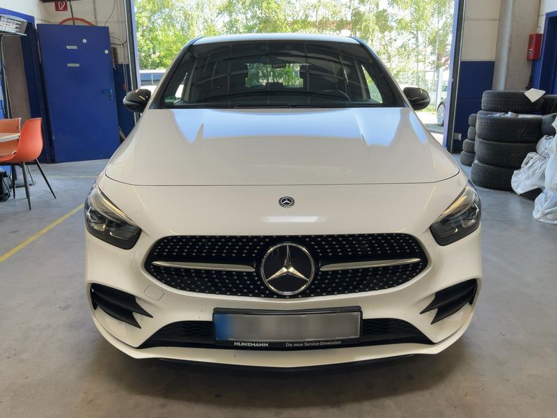 Mercedes-Benz B-Klasse B 200 AMG Line — zdjęcie 9