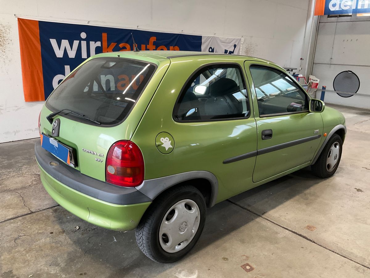 Opel Corsa 1.2 Edition 2000 Klimaanlage
