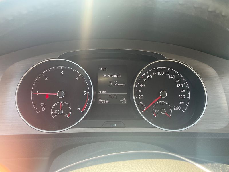 Volkswagen Golf VII 1.6 TDI Business BlueMotion Tech — zdjęcie 13