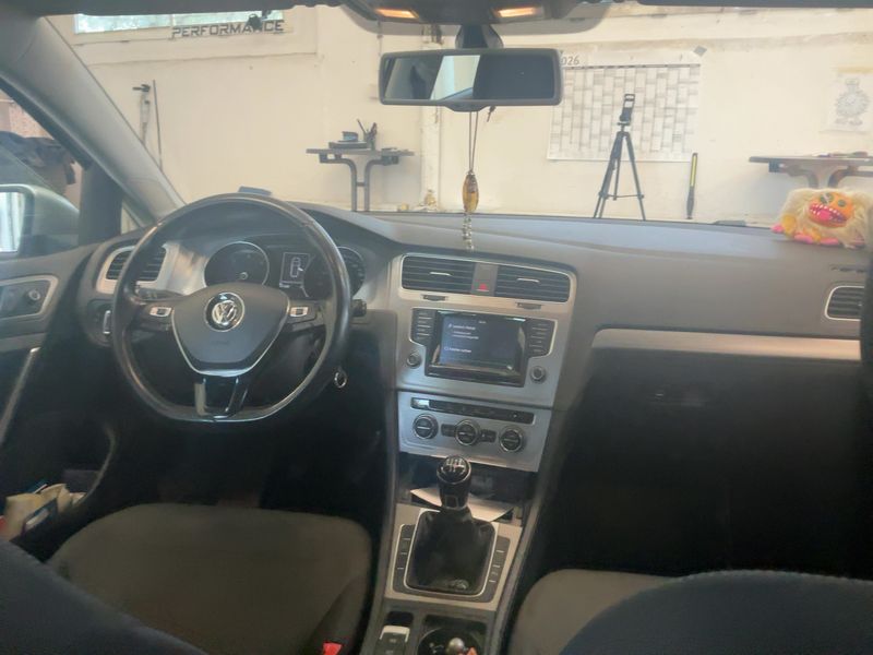 Volkswagen Golf VII 1.6 TDI Business BlueMotion Tech — zdjęcie 12