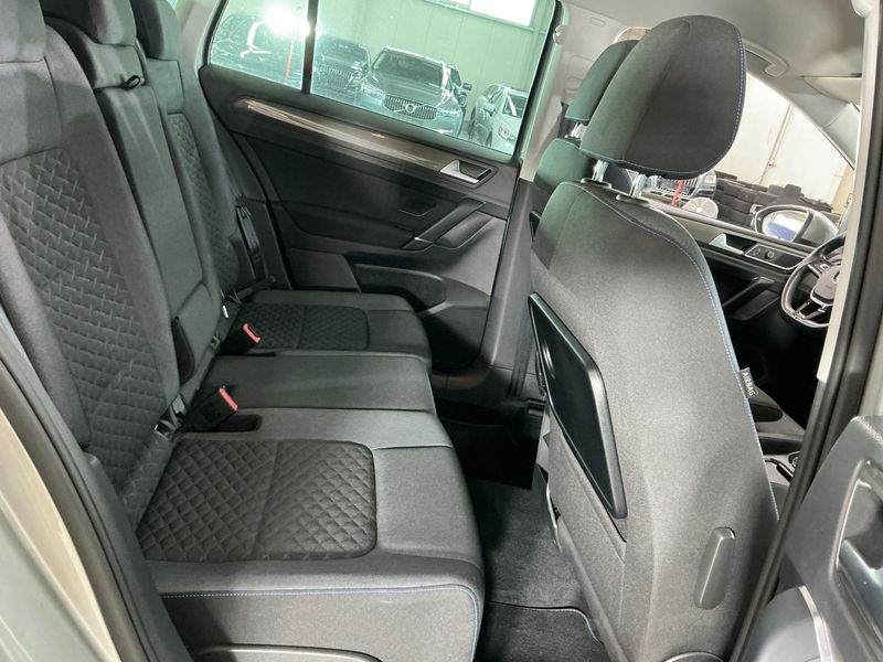 Volkswagen Golf VII Sportsvan 1.0 TSI Join — zdjęcie 14
