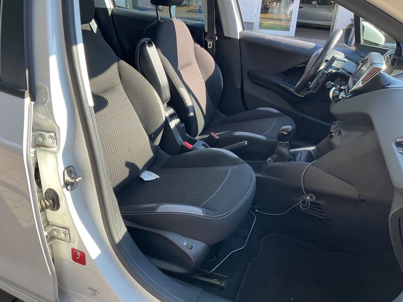 Peugeot 208 1.2 e-VTi Active 2016 – снимка 3
