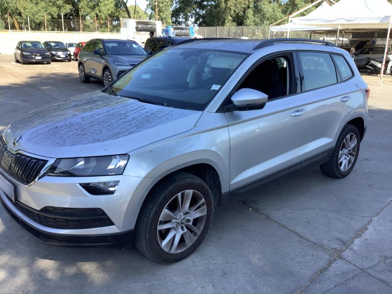 Skoda Karoq 1.0 TSI Ambition — zdjęcie 2
