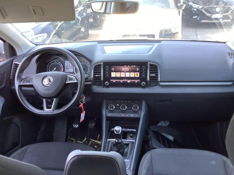 Skoda Karoq 1.0 TSI Ambition — zdjęcie 12
