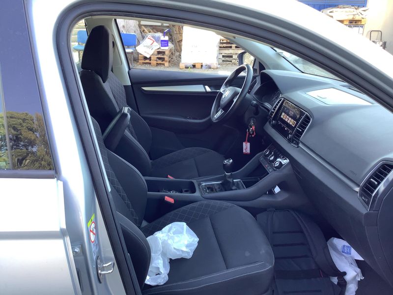 Skoda Karoq 1.0 TSI Ambition — zdjęcie 11