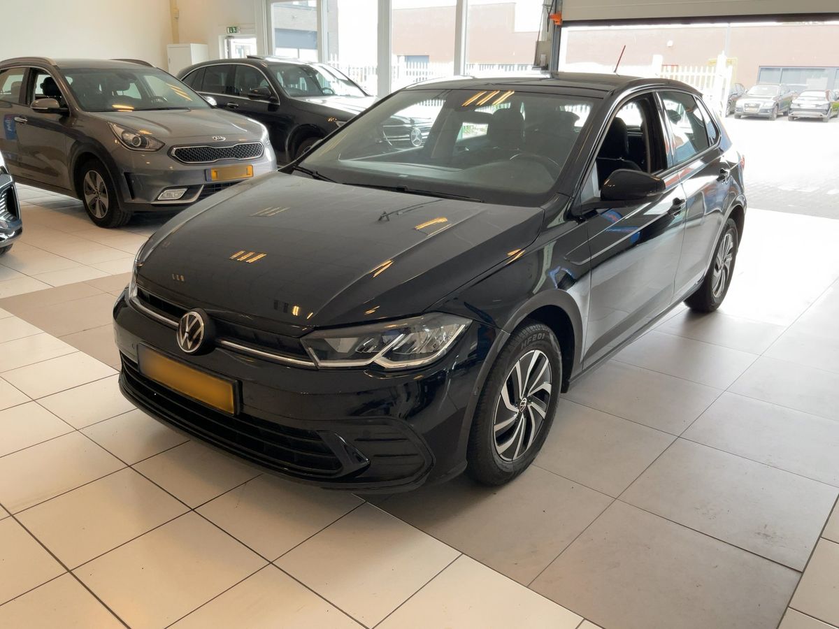 Volkswagen Polo 2021 — photo 1