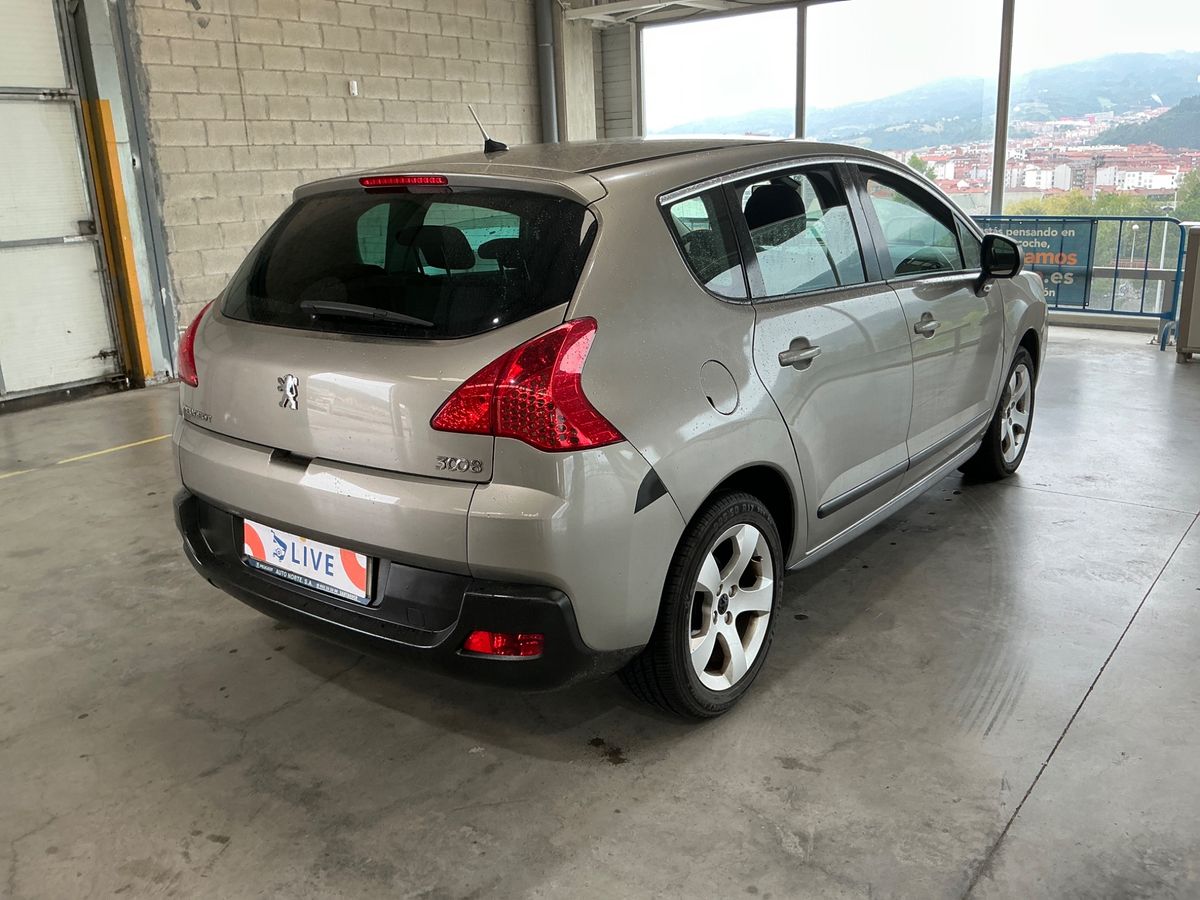 Peugeot 3008 1.6 Premium