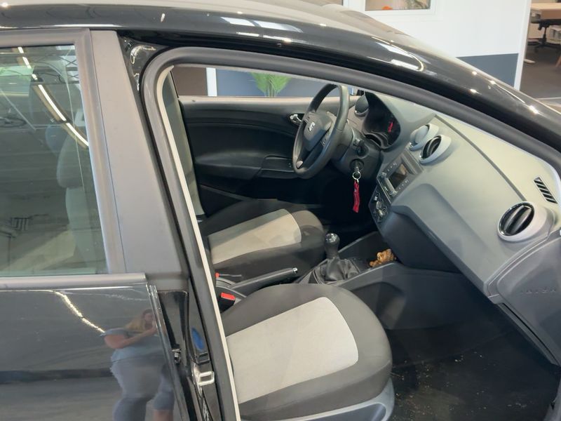 Seat Ibiza 1.2 TSI Reference — zdjęcie 11