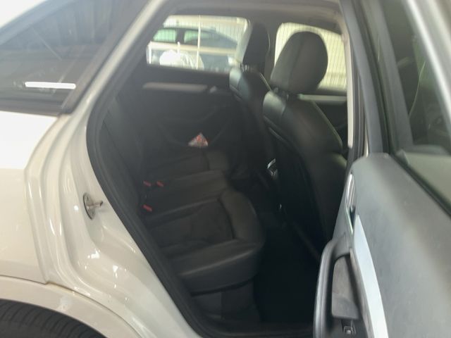 Audi Q3 2.0 TFSI quattro — zdjęcie 14