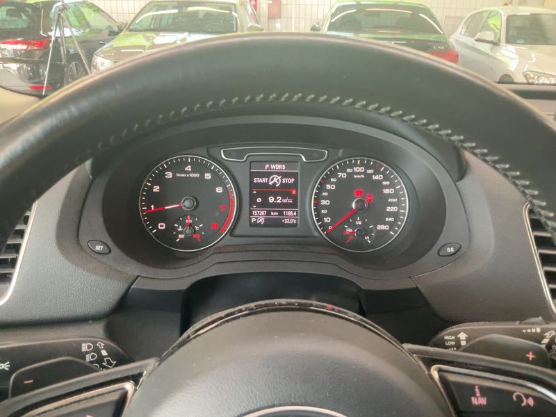 Audi Q3 2.0 TFSI quattro — zdjęcie 13