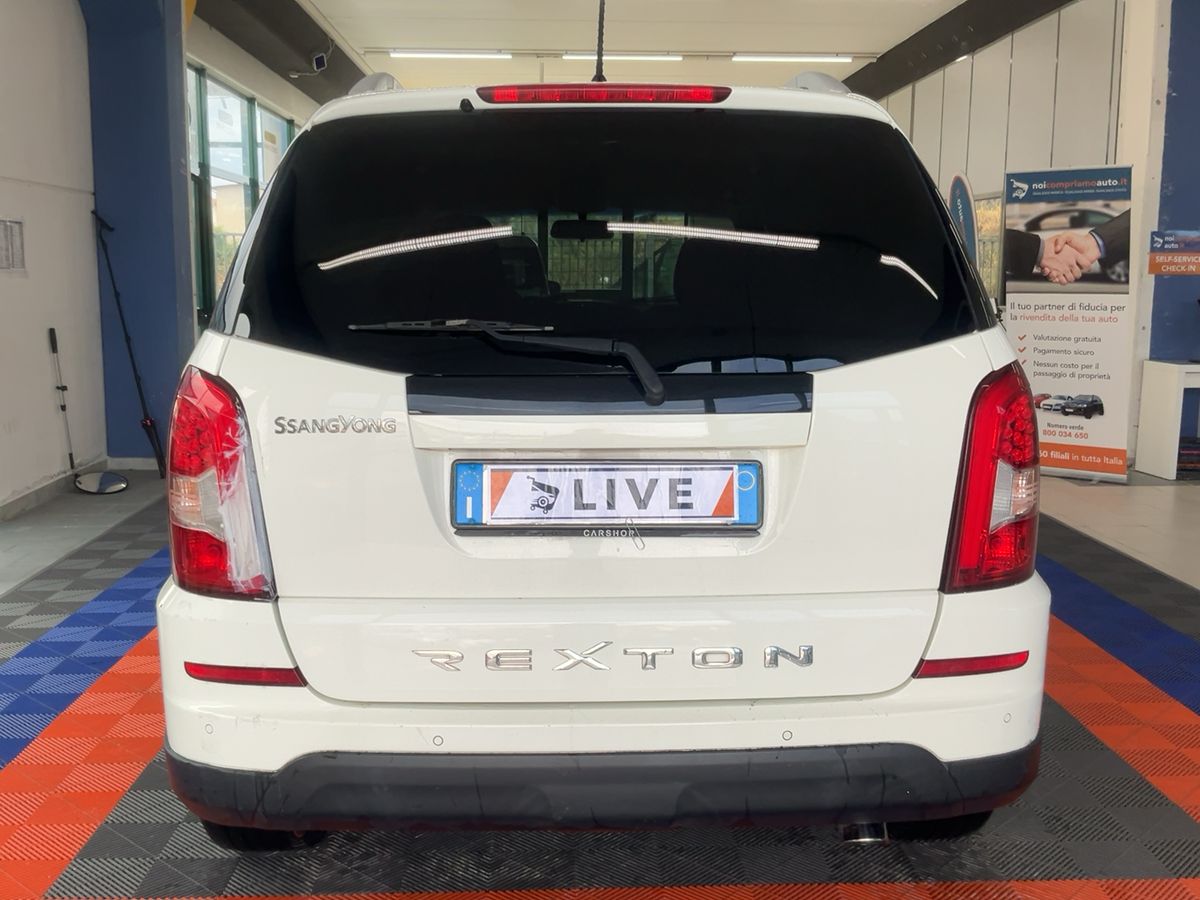 Ssangyong Rexton 2015 — photo 8