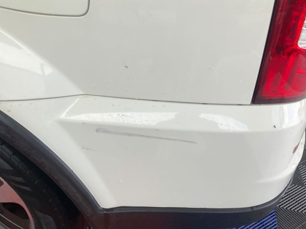 Ssangyong Rexton 2015 — photo 32