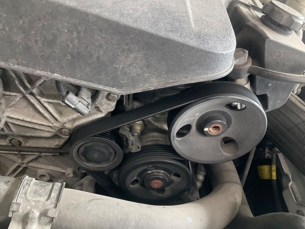 Ssangyong Rexton 2015 — photo 47