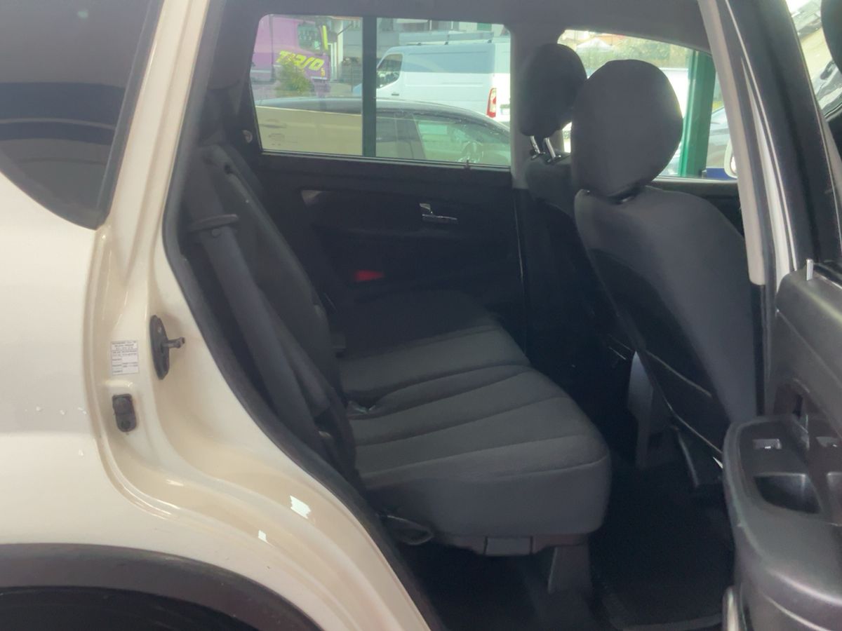 Ssangyong Rexton 2015 — photo 20