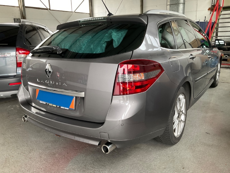 HYUNDAI I30 GRILLE d'aération latérale du tableau de bord Devant Droite 2010 EUR 22,36 - FR