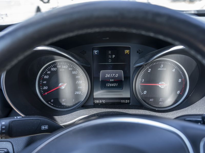 Mercedes-Benz C-Klasse C 220 d Sport — zdjęcie 11
